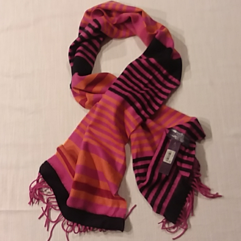 David & Young scarf